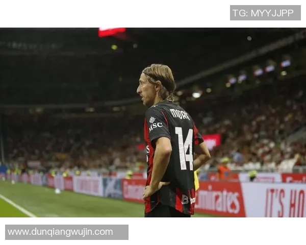 足球场上的不速之客 那些与足球格格不入的球星们